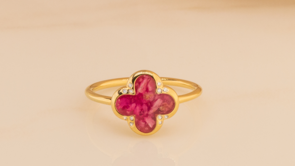 クローバーリング