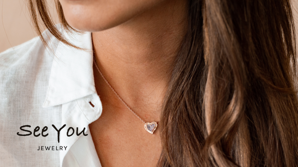 メモリアルペンダント 装着イメージ